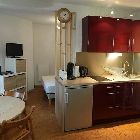 4 Personnes, Ascenseur, Balcon, 100 M Du Telecabine