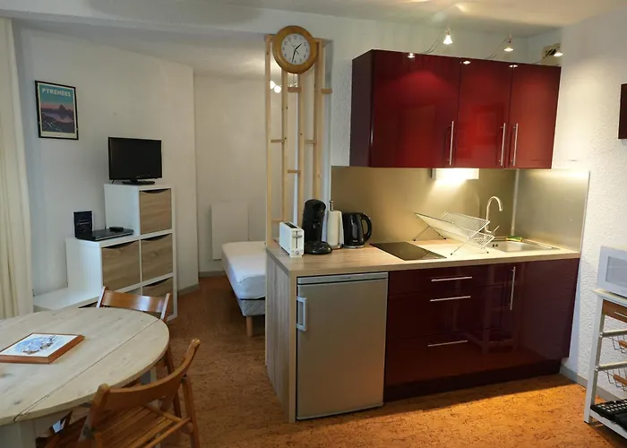 4 Personnes, Ascenseur, Balcon, 100 M Du Telecabine